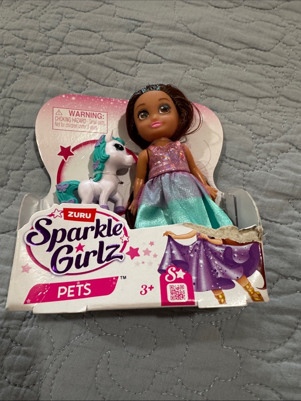 ZURU Sparkle Girlz Doll with Purple and Teal Dress and Unicorn Pet